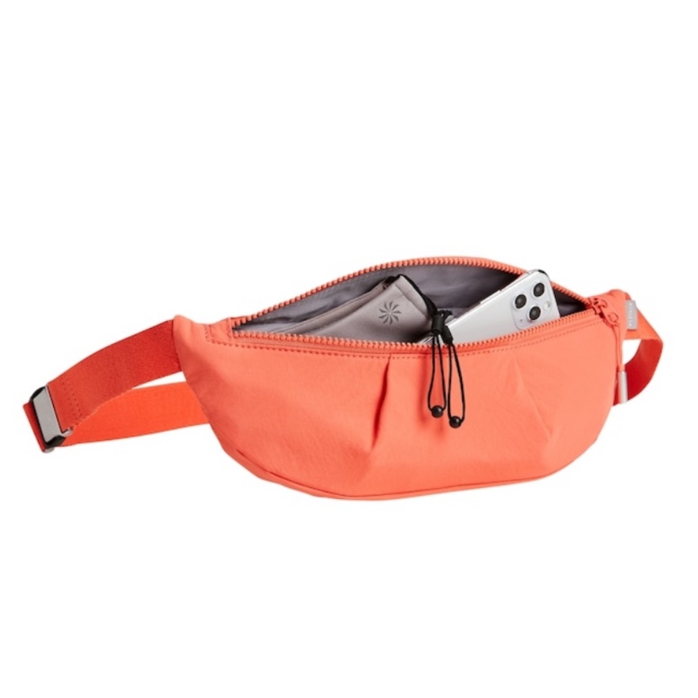 Brand NWT! Athletes Kinetic Waist Bag!